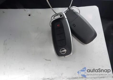 2025 Nissan Kicks Sr Intelligent Awd z USA, uszkodzony, nr VIN 3N8AP6DD1SL432834